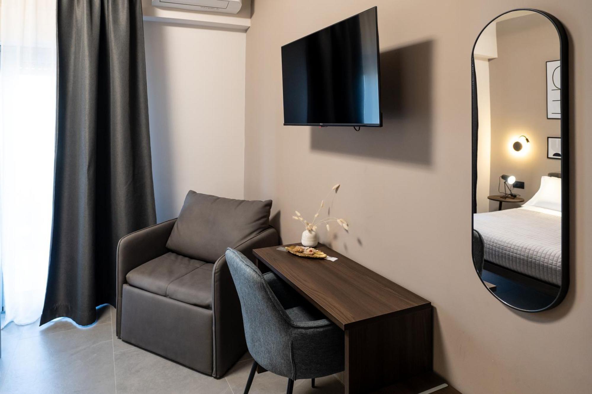 Mia Rooms B&B Μιλάτσο Εξωτερικό φωτογραφία
