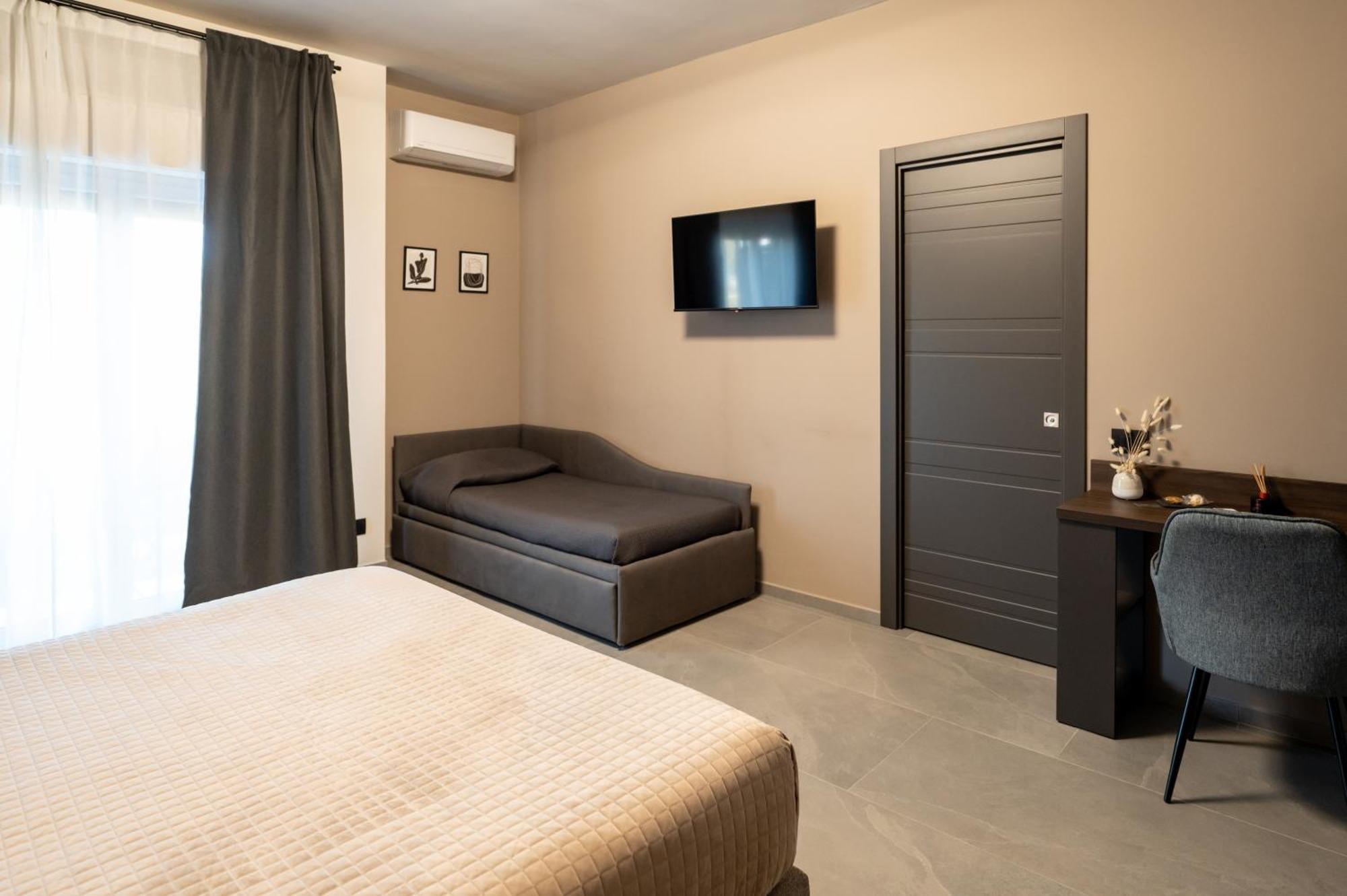 Mia Rooms B&B Μιλάτσο Εξωτερικό φωτογραφία